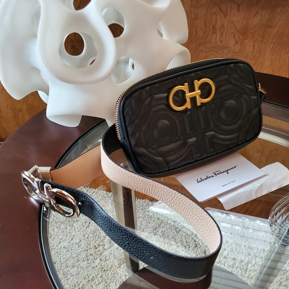 Salvatore Ferragamo QUILTED GANCINI BELT BAG - Picture 2 of 16